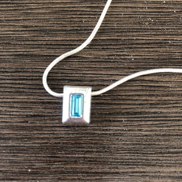 Blue and sliver pendent necklace - Picture 2 of 2